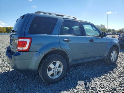 Trzecie zdjęcie samochodu z tyłu: 2010 FORD ESCAPE XLT VIN:1FMCU0DG5AKC24259 - miniatura