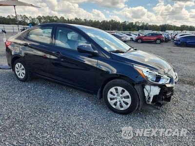 Czwarte zdjęcie samochodu z boku: 2017 HYUNDAI ACCENT SE VIN:KMHCT4AE1HU288570 - miniatura