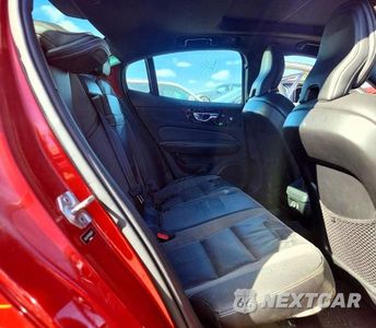 Zdjęcie 10 z 12 samochodu: 2019 VOLVO S60 T6 R-DESIGN VIN:7JRA22TM7KG000971 - miniatura