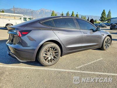 Trzecie zdjęcie samochodu z tyłu: 2025 TESLA MODEL 3 VIN:5YJ3E1EA8SF043074 - miniatura