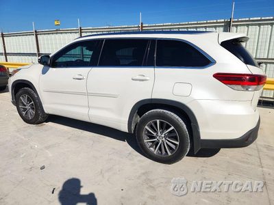 Drugie zdjęcie samochodu z przodu: 2018 TOYOTA HIGHLANDER XLE VIN:5TDKZRFH7JS527869 - miniatura