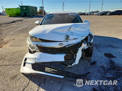 Piąte zdjęcie samochodu w środku: 2018 KIA OPTIMA LX VIN:5XXGT4L38JG211630 - miniatura