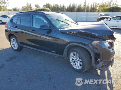 Czwarte zdjęcie samochodu z boku: 2015 BMW X1 XDRIVE28I VIN:WBAVL1C54FVY34873 - miniatura