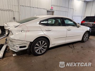 Trzecie zdjęcie samochodu z tyłu: 2021 LEXUS ES 300H VIN:58ADA1C17MU009015 - miniatura