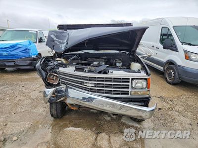 Piąte zdjęcie samochodu w środku: 1990 CHEVROLET GMT-400 C3500 VIN:1GBHC34K2LE165969 - miniatura