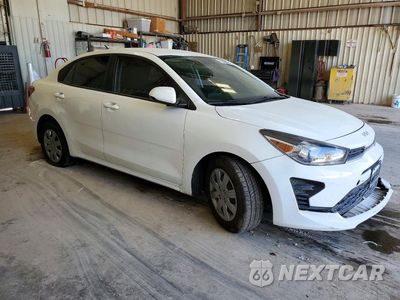 Czwarte zdjęcie samochodu z boku: 2022 KIA RIO S VIN:3KPA24AD0NE433758 - miniatura
