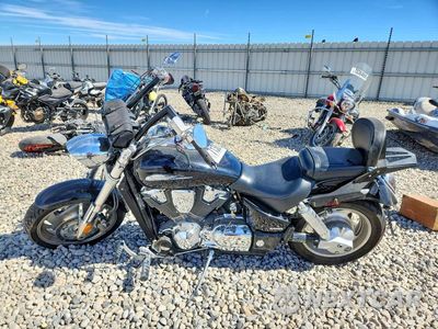 Trzecie zdjęcie samochodu z tyłu: 2007 HONDA VTX1800 C1 VIN:1HFSC46037A500646 - miniatura
