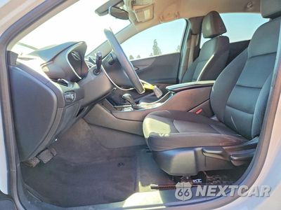 Zdjęcie 7 z 12 samochodu: 2018 CHEVROLET MALIBU LS VIN:1G1ZB5ST0JF156018 - miniatura