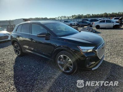 Czwarte zdjęcie samochodu z boku: 2022 AUDI Q4 E-TRON PREMIUM PLUS VIN:WA1H2BFZ8NP047784 - miniatura