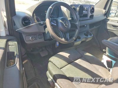 Zdjęcie 8 z 13 samochodu: 2019 MERCEDES-BENZ SPRINTER 1500/2500 VIN:WD4PE7ED6KT010463 - miniatura