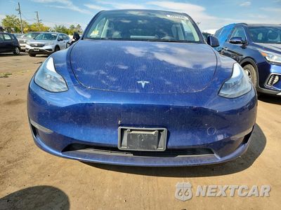 Piąte zdjęcie samochodu w środku: 2025 TESLA MODEL Y VIN:7SAYGDEEXSA344756 - miniatura
