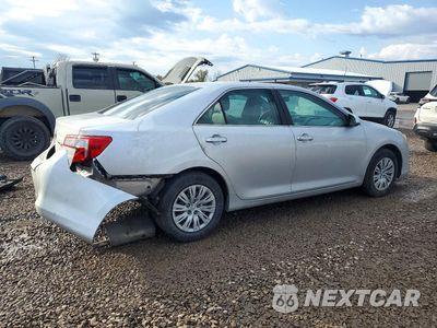 Trzecie zdjęcie samochodu z tyłu: 2014 TOYOTA CAMRY L VIN:4T1BF1FK8EU743992 - miniatura