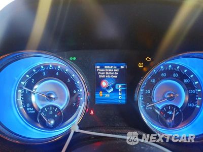 Zdjęcie 9 z 12 samochodu: 2012 CHRYSLER 300 VIN:2C3CCAAG6CH205946 - miniatura