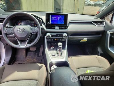 Zdjęcie 8 z 13 samochodu: 2025 TOYOTA RAV4 SE VIN:JTMCB3FV6SD235915 - miniatura