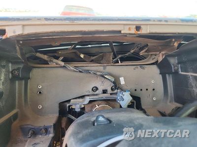 Zdjęcie 9 z 13 samochodu: 2005 CHEVROLET SILVERADO C1500 VIN:1GCEC19Z15Z123846 - miniatura