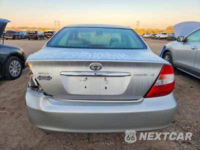 Zdjęcie 6 z 12 samochodu: 2003 TOYOTA CAMRY LE VIN:4T1BE32K43U690628 - miniatura