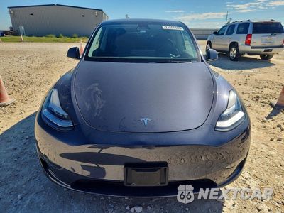 Piąte zdjęcie samochodu w środku: 2023 TESLA MODEL Y VIN:7SAYGDEE4PA106702 - miniatura