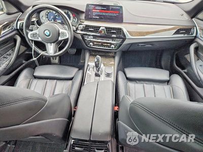 Zdjęcie 8 z 13 samochodu: 2017 BMW 540 XI VIN:WBAJE7C35HG889236 - miniatura