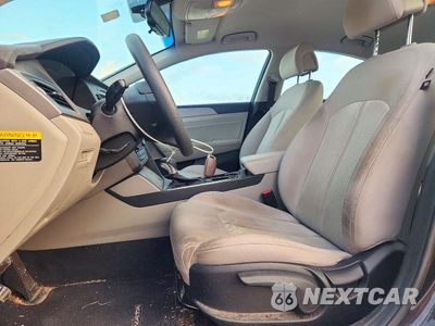 Zdjęcie 7 z 13 samochodu: 2017 HYUNDAI SONATA HYBRID SE VIN:KMHE24L30HA072671 - miniatura