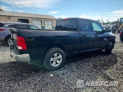Trzecie zdjęcie samochodu z tyłu: 2020 RAM 1500 CLASSIC TRADESMAN VIN:1C6RR6FG0LS127724 - miniatura
