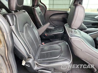Zdjęcie 10 z 12 samochodu: 2025 CHRYSLER PACIFICA LIMITED VIN:2C4RC1GG4SR554982 - miniatura