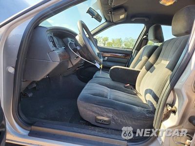 Zdjęcie 7 z 12 samochodu: 2005 MERCURY GRAND MARQUIS GS VIN:2MEFM74W95X614428 - miniatura