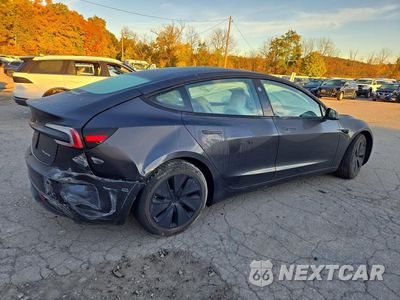 Trzecie zdjęcie samochodu z tyłu: 2024 TESLA MODEL 3 VIN:5YJ3E1EB4RF754676 - miniatura
