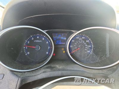Zdjęcie 9 z 12 samochodu: 2015 HYUNDAI TUCSON SE VIN:KM8JUCAG1FU021698 - miniatura