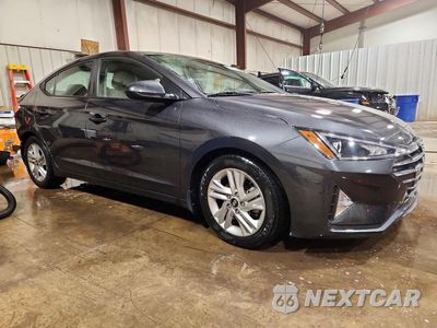 Czwarte zdjęcie samochodu z boku: 2020 HYUNDAI ELANTRA VALUE EDITION VIN:5NPD84LF4LH623856 - miniatura