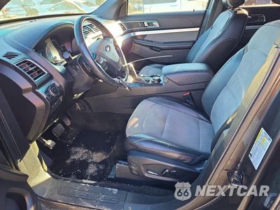 Zdjęcie 7 z 14 samochodu: 2017 FORD EXPLORER XLT VIN:1FM5K8D88HGB44232 - miniatura