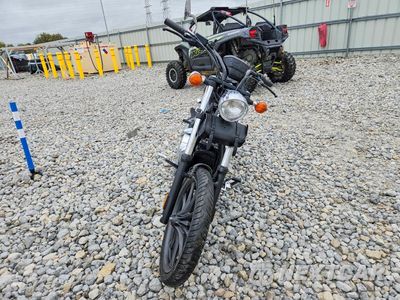 Drugie zdjęcie samochodu z przodu: 2017 HONDA VT1300 CX VIN:JH2SC6121HK200590 - miniatura