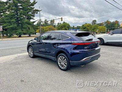 Trzecie zdjęcie samochodu z tyłu: 2021 TOYOTA VENZA LIMITED VIN:JTEAAAAH5MJ002382 - miniatura
