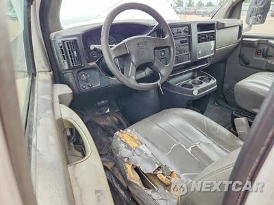 Zdjęcie 8 z 13 samochodu: 2007 GMC SAVANA BOX TRUCK VIN:1GDGG31V471904102 - miniatura