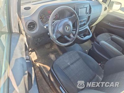 Zdjęcie 8 z 13 samochodu: 2016 MERCEDES-BENZ METRIS VIN:WD3PG2EAXG3155441 - miniatura