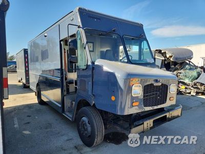Czwarte zdjęcie samochodu z boku: 2021 FREIGHTLINER MT45G CHASSIS DELIVERY TRUCK VIN:4UZAC2GA7MCMM9746 - miniatura