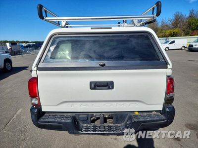 Zdjęcie 6 z 12 samochodu: 2021 TOYOTA TACOMA SR VIN:3TYRX5GNXMT029014 - miniatura
