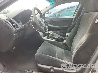 Zdjęcie 7 z 13 samochodu: 2006 HONDA ACCORD EX VIN:1HGCM56796A078137 - miniatura