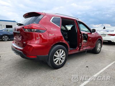 Trzecie zdjęcie samochodu z tyłu: 2018 NISSAN ROGUE SV VIN:5N1AT2MT4JC725737 - miniatura