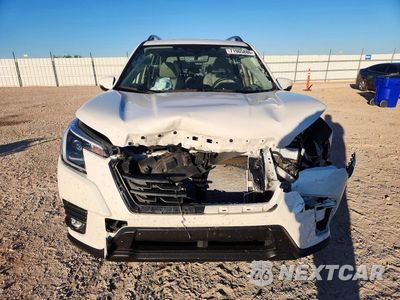 Piąte zdjęcie samochodu w środku: 2024 SUBARU FORESTER LIMITED VIN:JF2SKALCXRH428639 - miniatura
