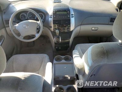 Zdjęcie 8 z 14 samochodu: 2007 TOYOTA SIENNA CE 7-PASSENGER VIN:5TDZK23C47S084267 - miniatura