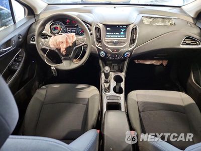 Zdjęcie 8 z 13 samochodu: 2018 CHEVROLET CRUZE LT VIN:1G1BE5SM4J7228544 - miniatura