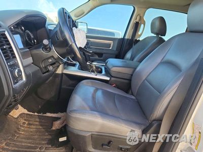 Zdjęcie 7 z 12 samochodu: 2018 RAM 2500 SLT VIN:3C6UR5ML5JG147945 - miniatura