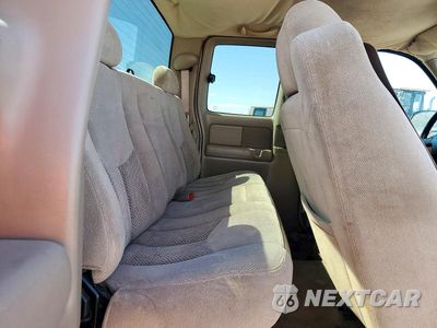 Zdjęcie 10 z 12 samochodu: 2003 CHEVROLET SILVERADO K1500 VIN:2GCEK19T131120885 - miniatura
