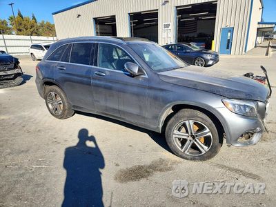 Czwarte zdjęcie samochodu z boku: 2017 MERCEDES-BENZ GLC 300 4MATIC VIN:WDC0G4KB6HF157262 - miniatura