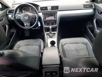 Zdjęcie 8 z 12 samochodu: 2013 VOLKSWAGEN PASSAT SE VIN:1VWBP7A38DC125139 - miniatura