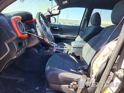 Zdjęcie 7 z 12 samochodu: 2016 TOYOTA TACOMA TRD OFF-ROAD VIN:3TMCZ5AN1GM029444 - miniatura