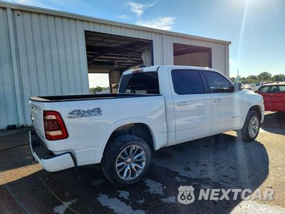 Trzecie zdjęcie samochodu z tyłu: 2020 RAM 1500 LARAMIE VIN:1C6SRFJT3LN104619 - miniatura