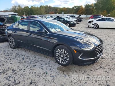 Czwarte zdjęcie samochodu z boku: 2022 HYUNDAI SONATA HYBRID LIMITED VIN:KMHL54JJ7NA051733 - miniatura