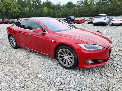 Czwarte zdjęcie samochodu z boku: 2017 TESLA MODEL S VIN:5YJSA1E10HF209443 - miniatura