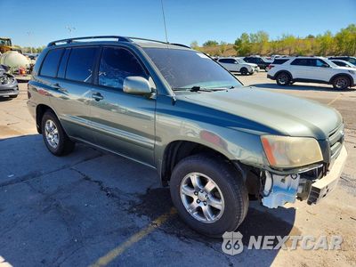 Czwarte zdjęcie samochodu z boku: 2005 TOYOTA HIGHLANDER BASE VIN:JTEGP21A550069301 - miniatura